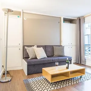 Guestready-designer For 2, Close To Louvre! Apartamento París
